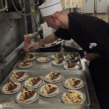 Commis·e de cuisine de collectivité (certificat propre à l'Enseignement pour Adultes)
