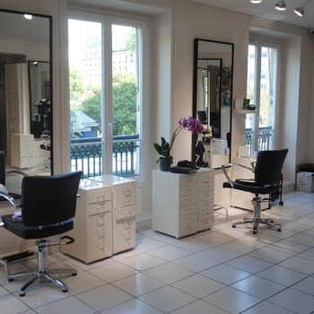 Gestionnaire d'un institut de beauté (7 TQ) (certificat propre à l'Enseignement pour Adultes)